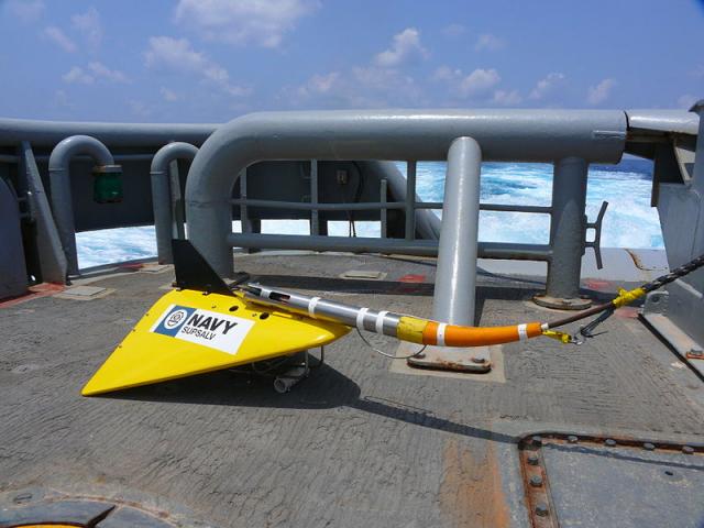 Navy_Towed_Pinger_Locator.jpg